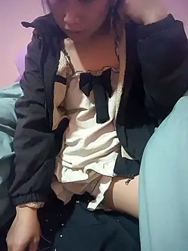 Snapshot of Layyla99 chatting on December 2025 12:54:01 PM Layyla99 online show from December 2025 12:54:01 PM