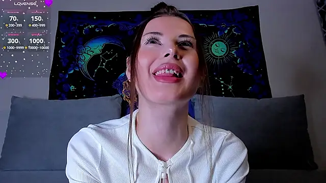 Snapshot of XxxCosmicBitch chatting on February 2026 02:22:01 PM XxxCosmicBitch online show from February 2026 02:22:01 PM