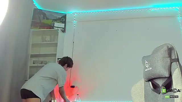 Snapshot of colestorm_ chatting on March 2026 11:56:02 PM colestorm online show from March 2026 11:56:02 PM