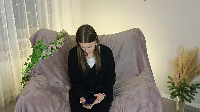 VesperEidolon online show from March 2026 03:17:01 PM