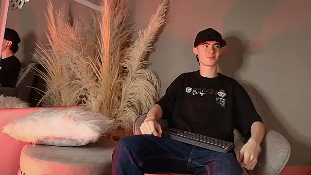 LioyQueen online show from January 2026 03:43:01 AM