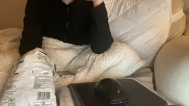 ijustturned18today online show from January 2026 05:18:02 PM