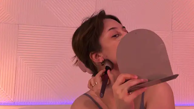 LucieBliss online show from June 2026 05:23:01 PM