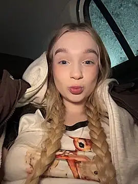 -teenytiny- online show from February 2026 04:55:01 PM