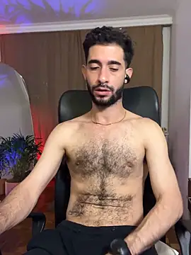 Snapshot of _YOURHERO chatting on December 2025 07:01:02 AM YOURHERO online show from December 2025 07:01:02 AM