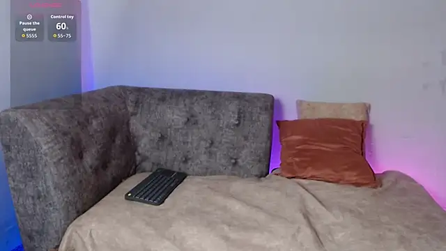 Snapshot of rosehoneil chatting on March 2026 07:41:01 PM rosehoneil online show from March 2026 07:41:01 PM