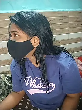 Snapshot of xoupleaura chatting on January 2026 08:24:02 PM xoupleaura online show from January 2026 08:24:02 PM