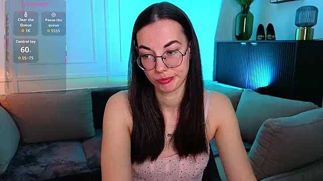 Snapshot of EmmaJacson chatting on December 2025 04:02:01 PM EmmaJacson online show from December 2025 04:02:01 PM