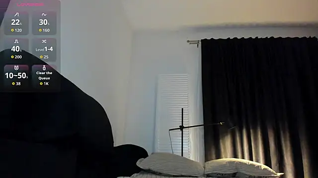 evelynvlove online show from February 2026 06:39:01 PM