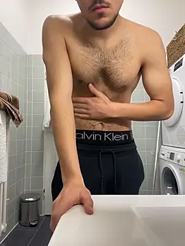 Snapshot of mfg_gio chatting on December 2025 10:43:01 AM mfg gio online show from December 2025 10:43:01 AM