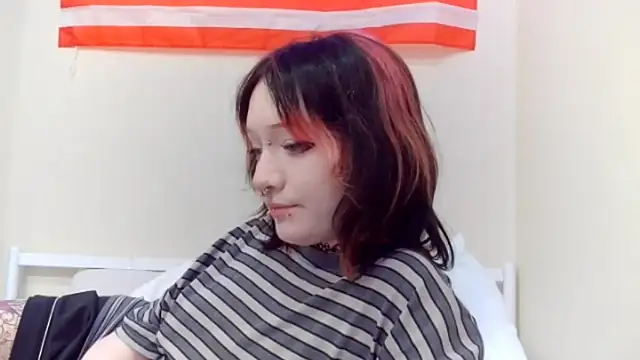 Shine Luna online show from February 2026 08:35:01 PM