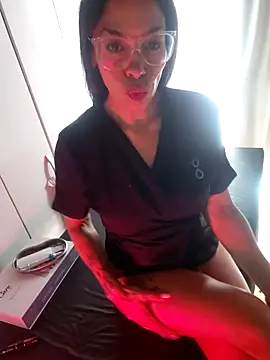 dulcemorela83 online show from February 2026 04:38:02 PM