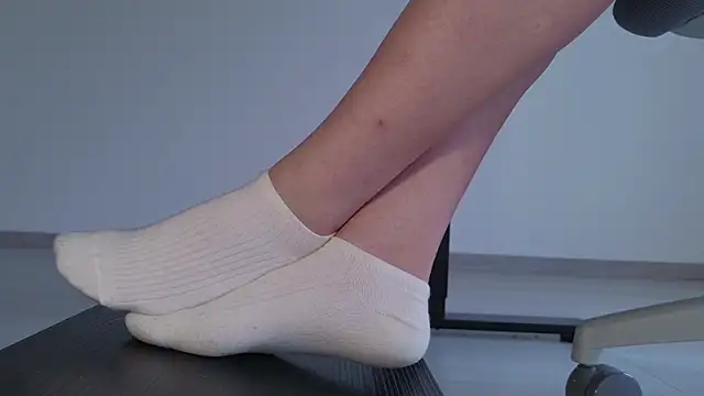 Feetbeth online show from June 2026 11:03:01 PM
