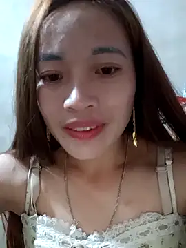 Snapshot of little-effy chatting on February 2026 02:24:01 PM little-effy online show from February 2026 02:24:01 PM