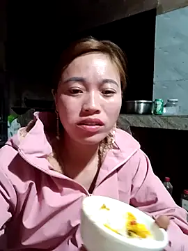 Snapshot of little-effy chatting on February 2026 06:31:01 AM little-effy online show from February 2026 06:31:01 AM