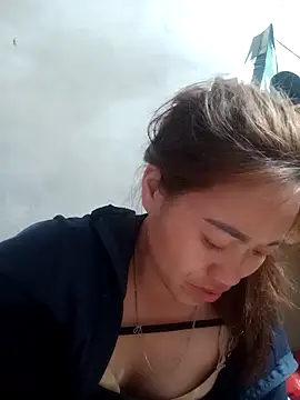 Snapshot of little-effy chatting on March 2026 01:17:02 PM little-effy online show from March 2026 01:17:02 PM