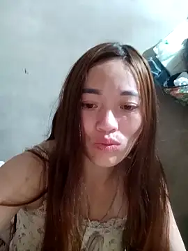 Snapshot of little-effy chatting on March 2026 01:27:01 PM little-effy online show from March 2026 01:27:01 PM