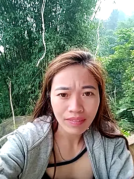 little-effy online show from April 2026 02:03:02 AM