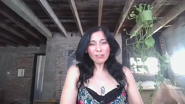 Snapshot of DommeVioleta chatting on July 2026 07:08:02 PM DommeVioleta online show from July 2026 07:08:02 PM
