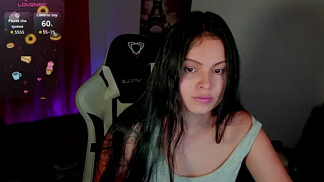 Snapshot of milk_hot_mafe chatting on February 2026 04:10:02 AM milk hot mafe online show from February 2026 04:10:02 AM