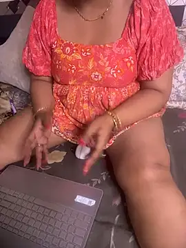 Snapshot of butterflyslay chatting on May 2026 04:24:01 PM butterflyslay online show from May 2026 04:24:01 PM