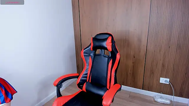 Snapshot of Semilia_son chatting on December 2025 01:54:02 AM Semilia son online show from December 2025 01:54:02 AM