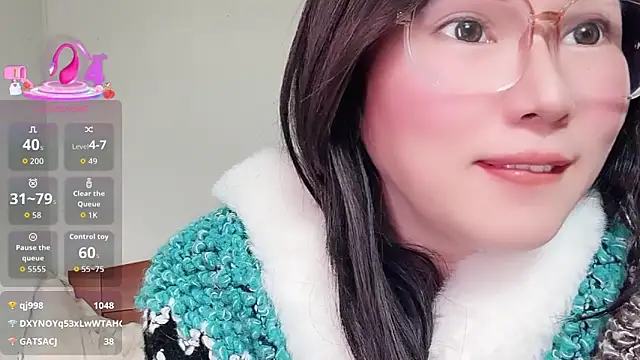 Snapshot of LIQINQIN-77 chatting on December 2025 07:53:02 PM LIQINQIN-77 online show from December 2025 07:53:02 PM