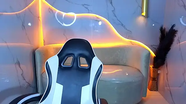 Sofi Adams Tx online show from February 2026 08:07:02 PM