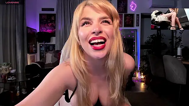 unicornsandboobs online show from February 2026 08:18:01 PM