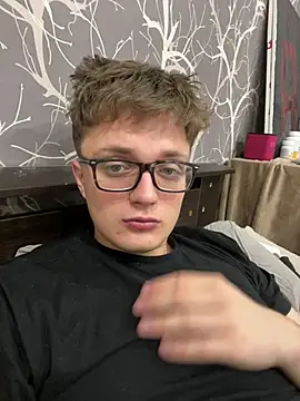 robertkingsize online show from February 2026 07:50:02 PM