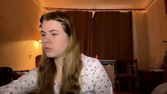 MaevAmy online show from February 2026 12:37:02 PM