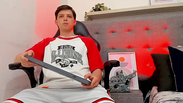 Snapshot of sebastamayo_ chatting on March 2026 05:07:01 AM sebastamayo online show from March 2026 05:07:01 AM