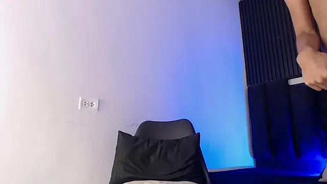 SmoothAlpha  online show from February 2026 02:46:01 PM