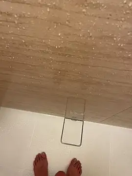 junieel online show from December 2025 11:26:02 AM