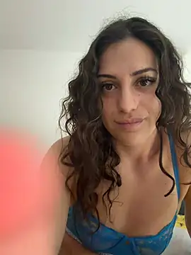 CoquineCharmeuse online show from April 2026 12:21:02 PM