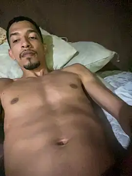 Snapshot of rocchw chatting on January 2026 02:50:02 AM rocchw online show from January 2026 02:50:02 AM