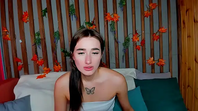 Snapshot of Evis_Dailyy chatting on December 2025 01:00:01 AM Evis Dailyy online show from December 2025 01:00:01 AM