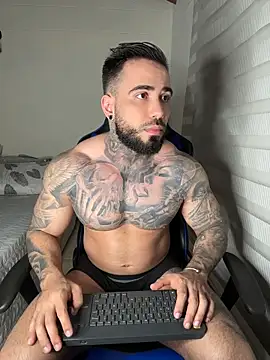 Snapshot of josemanufit chatting on May 2026 05:37:01 AM josemanufit online show from May 2026 05:37:01 AM