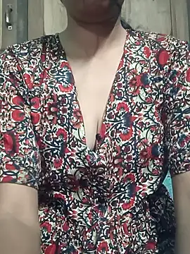 Snapshot of teena-11 chatting on December 2025 12:38:02 AM teena-11 online show from December 2025 12:38:02 AM