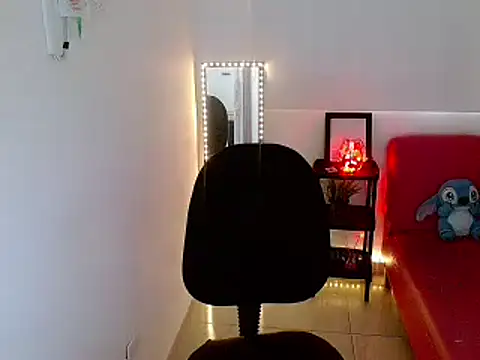 Shawnycarson online show from May 2026 06:05:02 PM