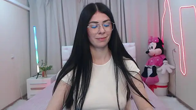 Snapshot of MilaSecret55 chatting on May 2026 06:43:02 AM MilaSecret55 online show from May 2026 06:43:02 AM