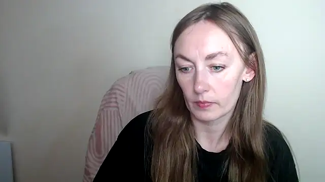 LiaSeass  online show from May 2026 12:00:01 PM