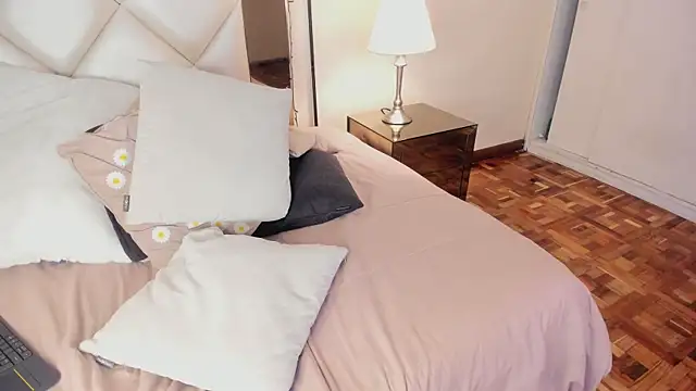 LizzCarter  online show from January 2026 05:27:02 PM