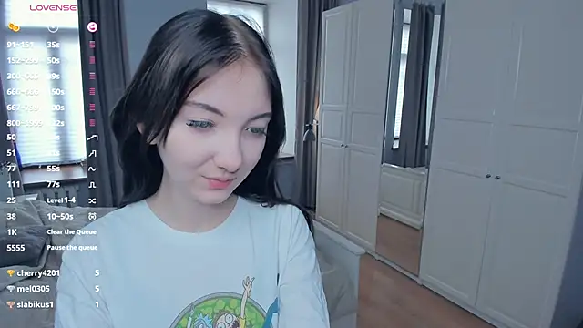 Snapshot of JanettVeld chatting on December 2025 09:03:01 AM JanettVeld online show from December 2025 09:03:01 AM