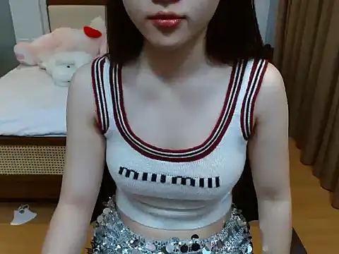 Snapshot of -Bibi-18 chatting on December 2025 01:38:01 PM -Bibi-18 online show from December 2025 01:38:01 PM