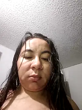 Snapshot of hantria_angels chatting on December 2025 10:32:01 AM hantria angels online show from December 2025 10:32:01 AM