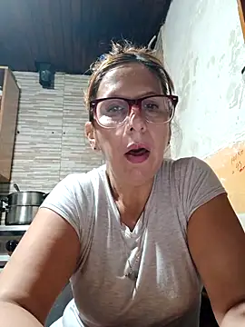 cari75 online show from April 2026 10:18:02 PM