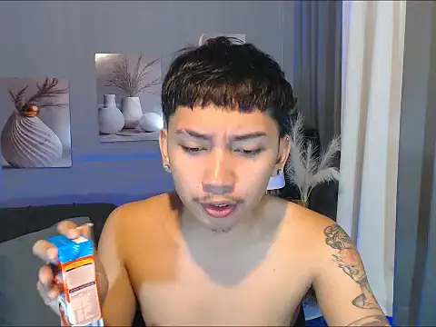 dylan hardfucker online show from March 2026 01:48:02 PM