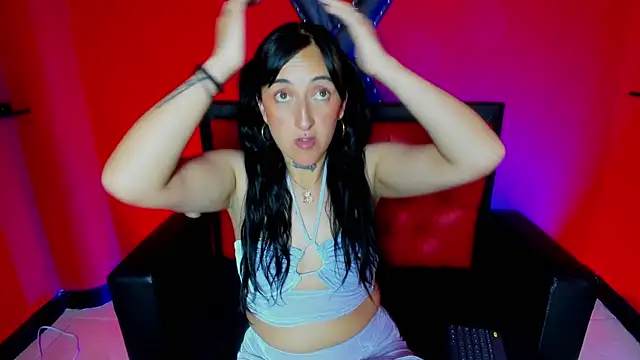 Snapshot of Miss_Thiana chatting on December 2025 07:52:01 PM Miss Thiana online show from December 2025 07:52:01 PM