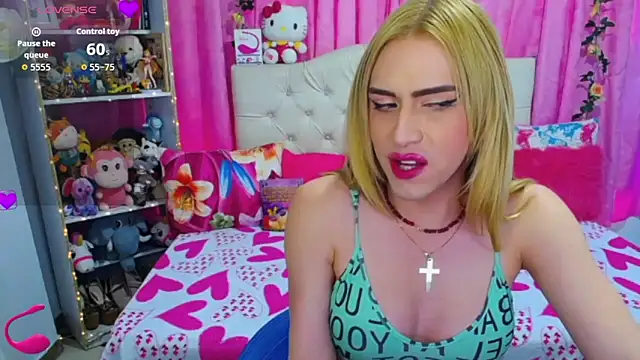 Snapshot of golden_girl01 chatting on September 2025 08:44:02 PM golden girl01 online show from September 2025 08:44:02 PM